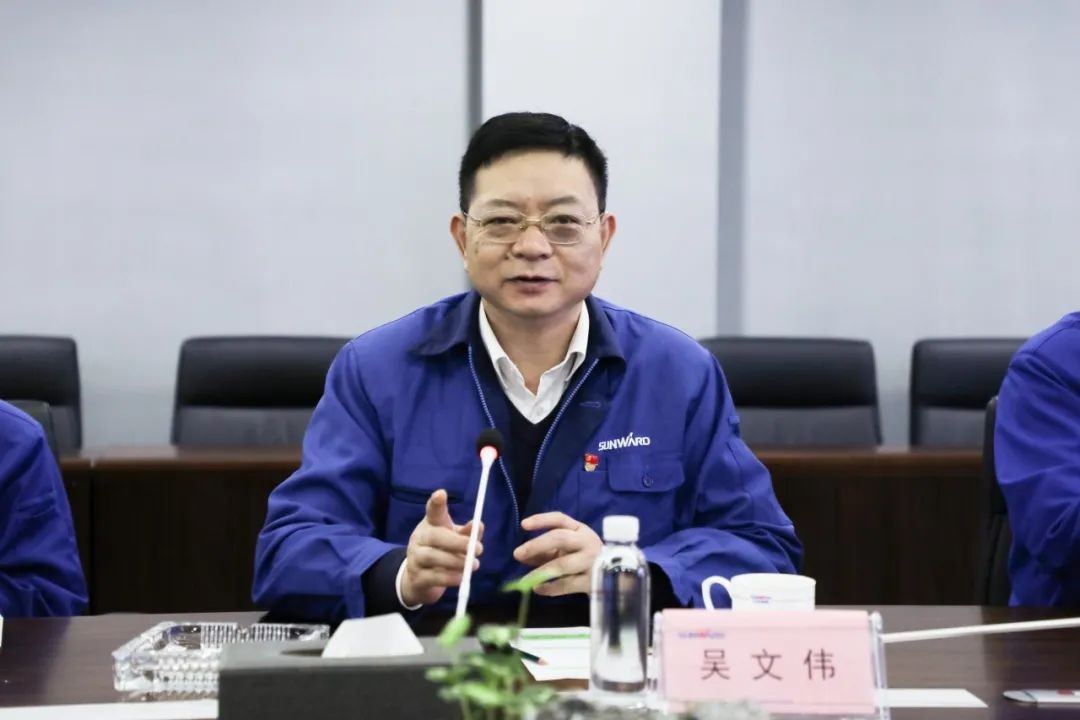 以黨建促業(yè)務(wù)，以業(yè)務(wù)強黨建——青島西海岸公用事業(yè)集團考察山河智能