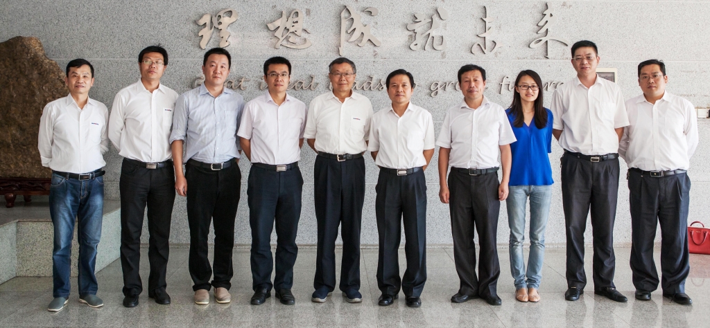 國家發(fā)改委國防司徐建平副司長(cháng)一行到山河智能調研