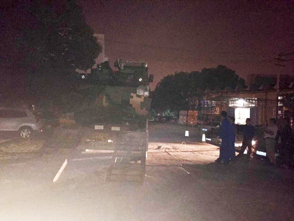 山河智能SW2105工程車(chē)順利交付部隊