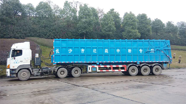 近百臺山河智能垃圾轉運車(chē)為長(cháng)沙環(huán)衛升級