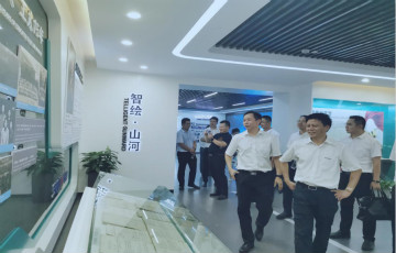 合作共贏(yíng) 山河智能5G時(shí)代快速到來(lái) 湖南聯(lián)通黨委書(shū)記、總經(jīng)理譚明到訪(fǎng)山河智能