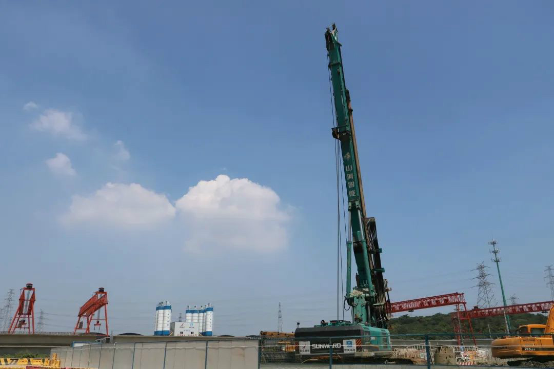 從業(yè)20多年的他，為何對山河智能旋挖鉆機情有獨鐘