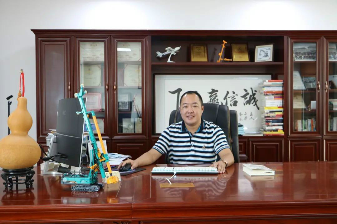 從鞋廠(chǎng)老板到樁工“大佬”，他以一臺靜力壓樁機撬動(dòng)財富杠桿