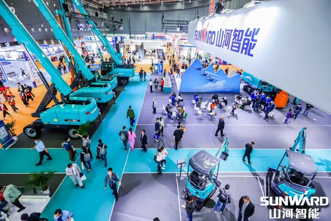 “山河綠”亮相長(cháng)沙國際工程機械展，50余款產(chǎn)品盡顯山河智能創(chuàng  )新實(shí)力