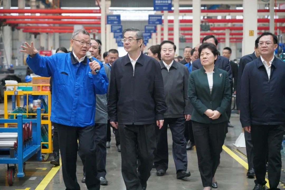 周強調研山河智能：加強知識產(chǎn)權保護 服務(wù)創(chuàng  )新驅動(dòng)發(fā)展