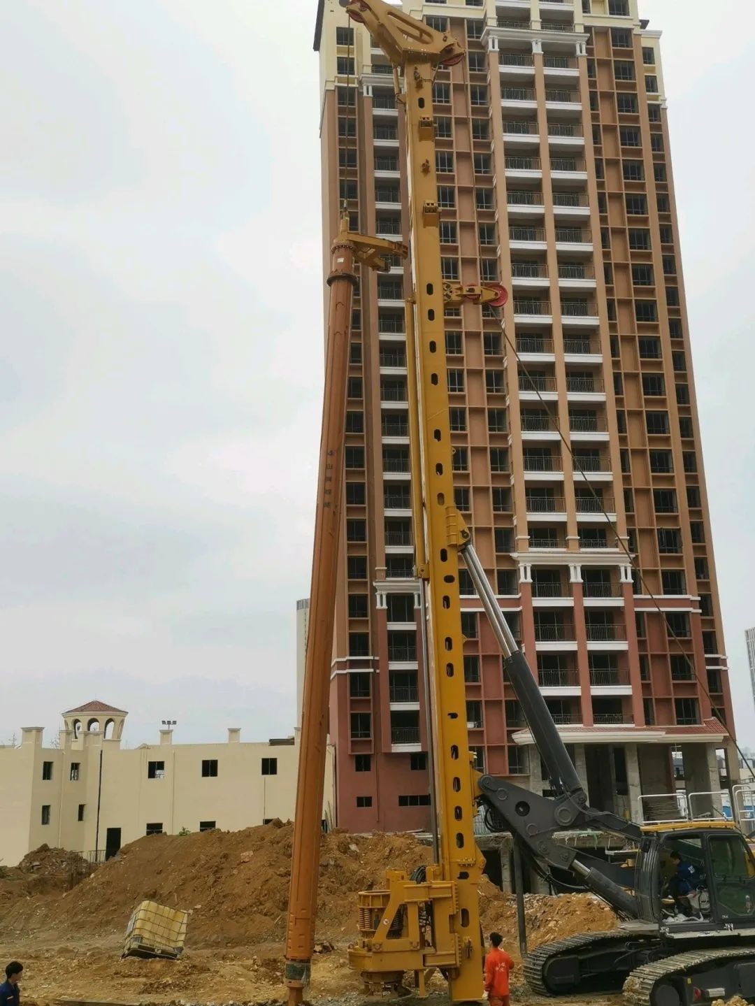 山河智能鉆桿成功開(kāi)辟新市場(chǎng)