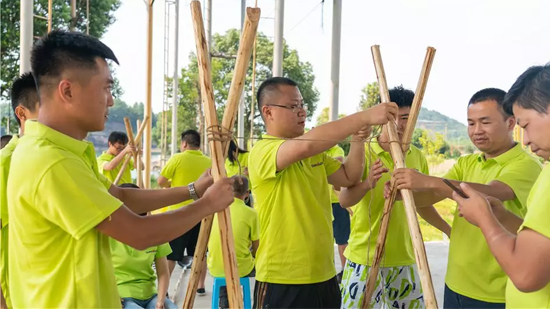 【夯基礎 強執行 跨高度】2019山河智能挖掘機營(yíng)銷(xiāo)公司拓展訓練營(yíng)順利開(kāi)展