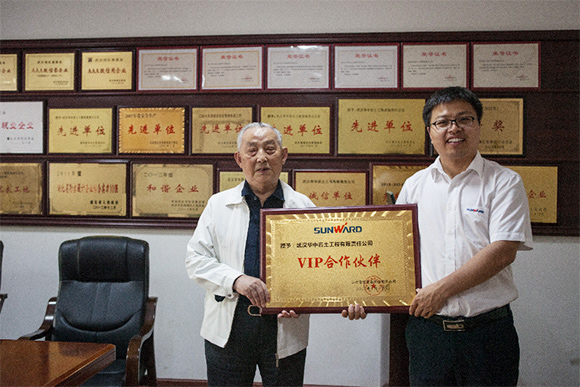 創(chuàng  )富故事：合作十一年，贊嘆山河產(chǎn)品經(jīng)久耐用