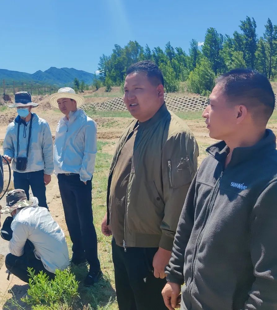 致敬！戰斗在風(fēng)沙中的特種裝備團隊