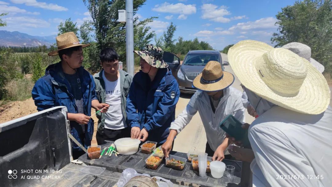 致敬！戰斗在風(fēng)沙中的特種裝備團隊