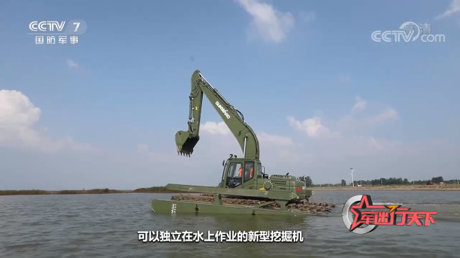 水陸兩用挖掘機亮相央視！山河智能應急救援“猛將”出戰