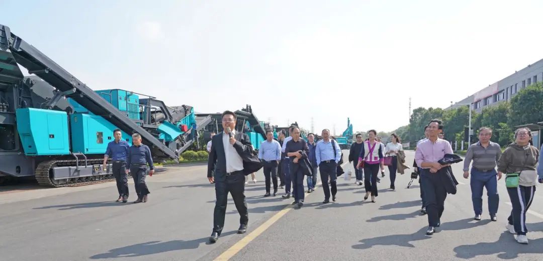 湖南省礦業(yè)協(xié)會(huì )第二屆一次會(huì )員代表大會(huì )暨第二屆一次理事會(huì )在山河智能順利召開(kāi)