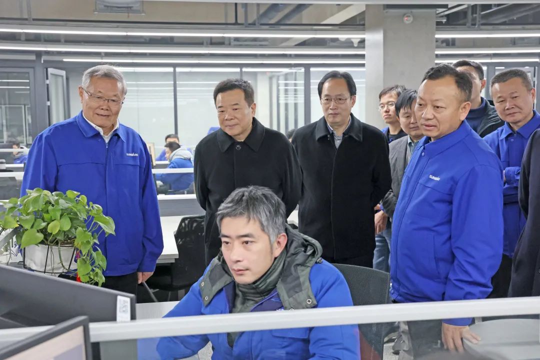 湖南省副省長(cháng)陳飛調研山河智能