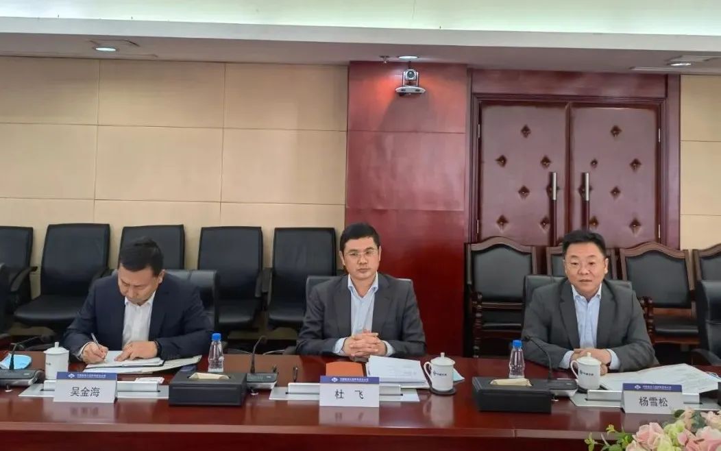 探討合作新模式！何清華帶隊赴中國路橋拜訪(fǎng)交流