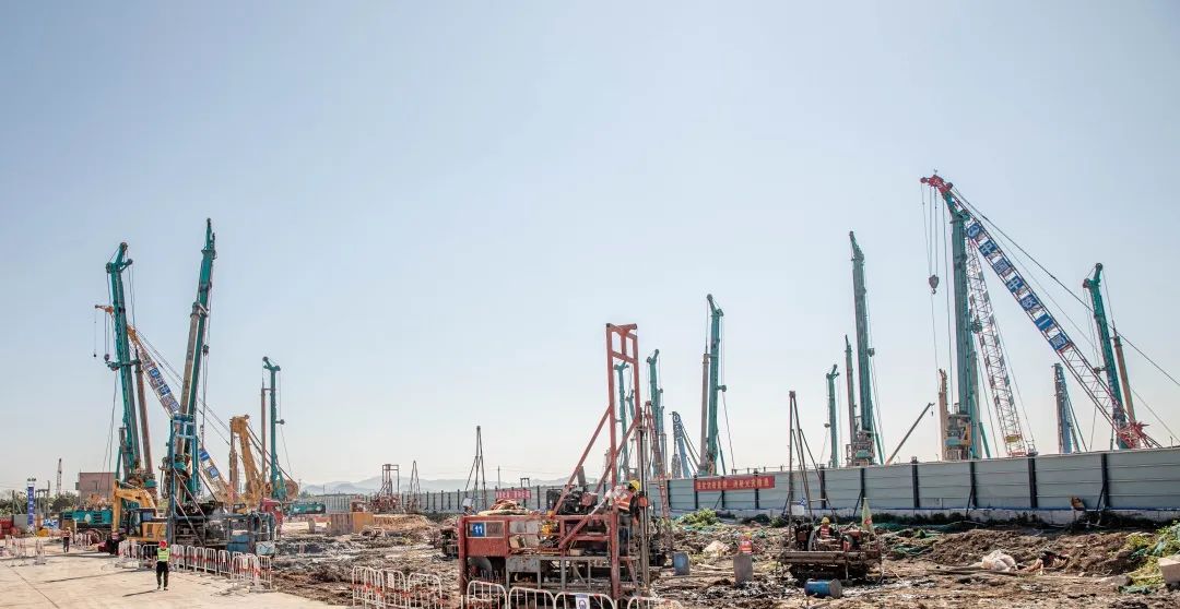 “山河綠”再現大灣區！山河智能旋挖鉆機組團助建廣州白云機場(chǎng)項目