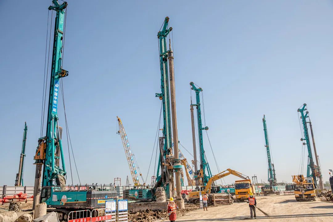 “山河綠”再現大灣區！山河智能旋挖鉆機組團助建廣州白云機場(chǎng)項目