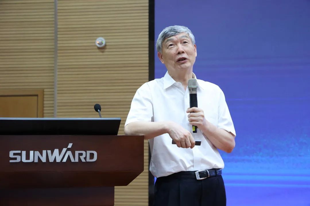 創(chuàng  )新引領(lǐng)，智造未來(lái)！“2022院士專(zhuān)家長(cháng)沙行”高端裝備高質(zhì)量發(fā)展研討會(huì )隆重舉行