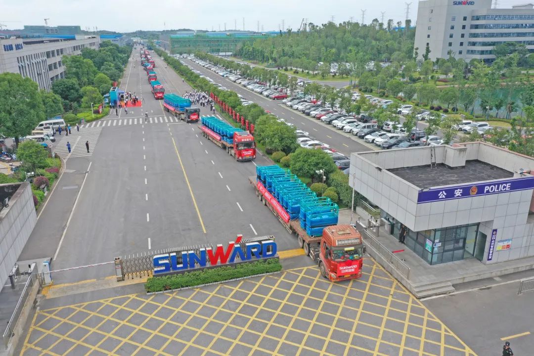 獻禮二十大，再攀新高地！山河智能高空機械設備再迎批量發(fā)貨