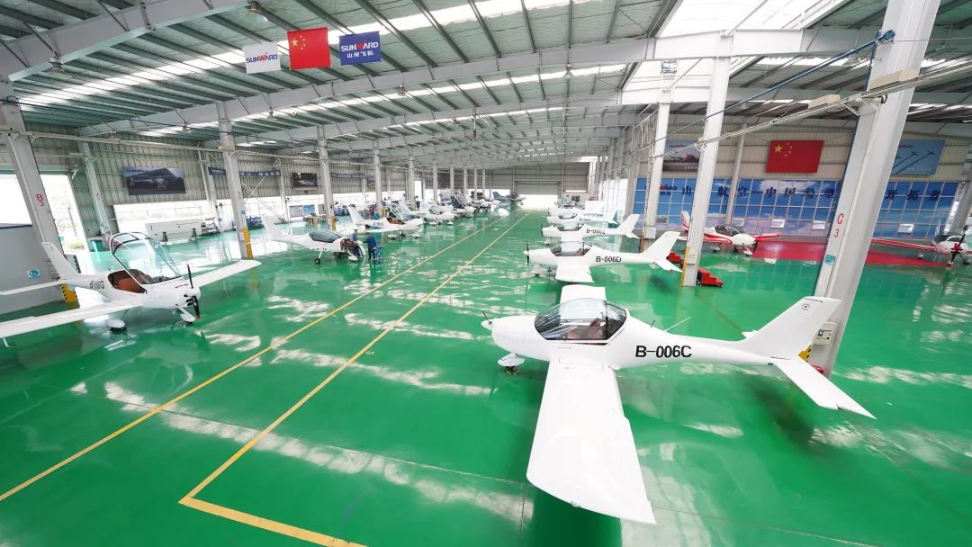 23個(gè)月交付100架！山河航空第 199、200 架阿若拉飛機順利下線(xiàn)交付