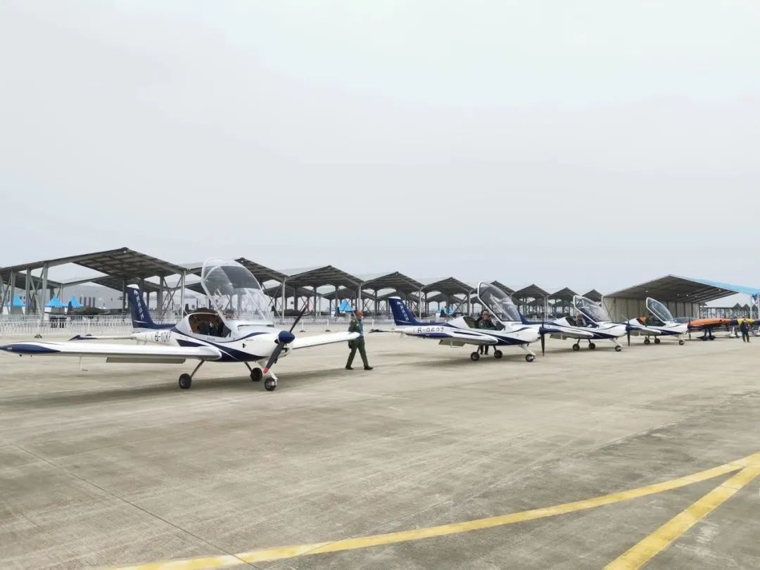 逆勢飛翔！山河航空攜手合作伙伴亮相2022南昌飛行大會(huì )
