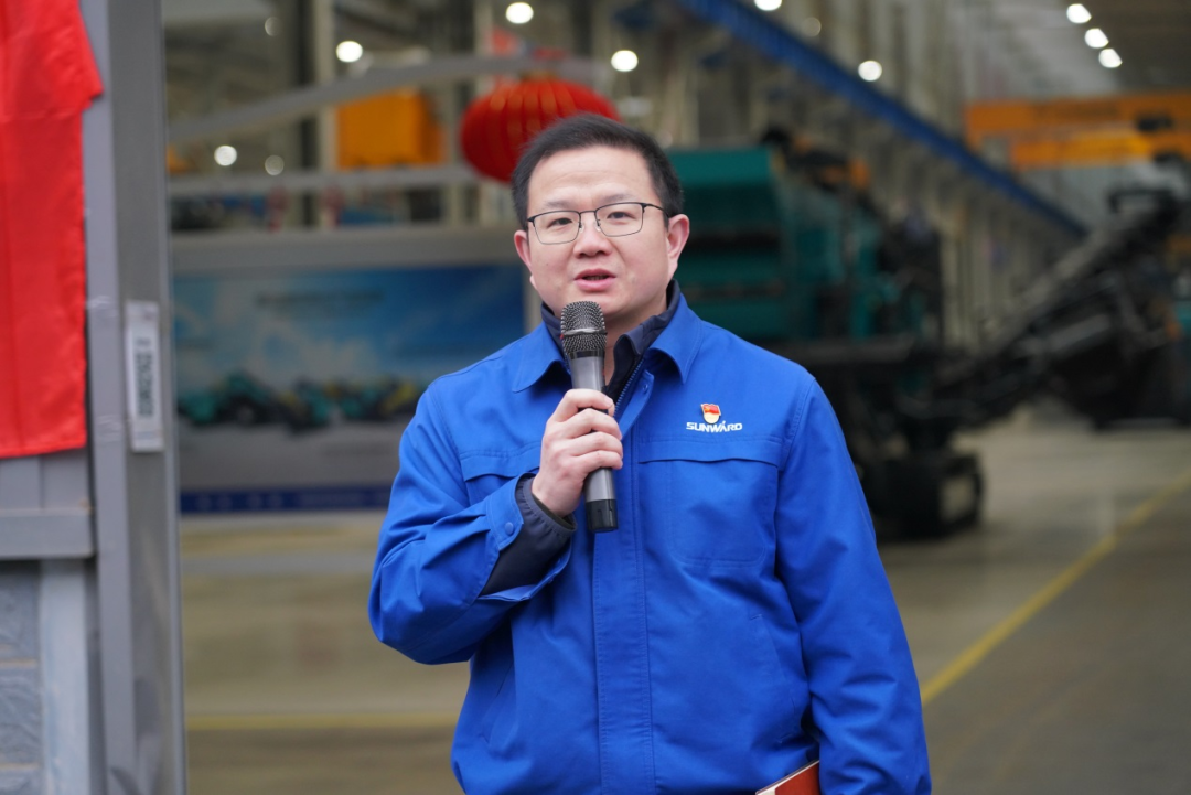 “持證上崗，成為破碎篩分設備的好管家！”