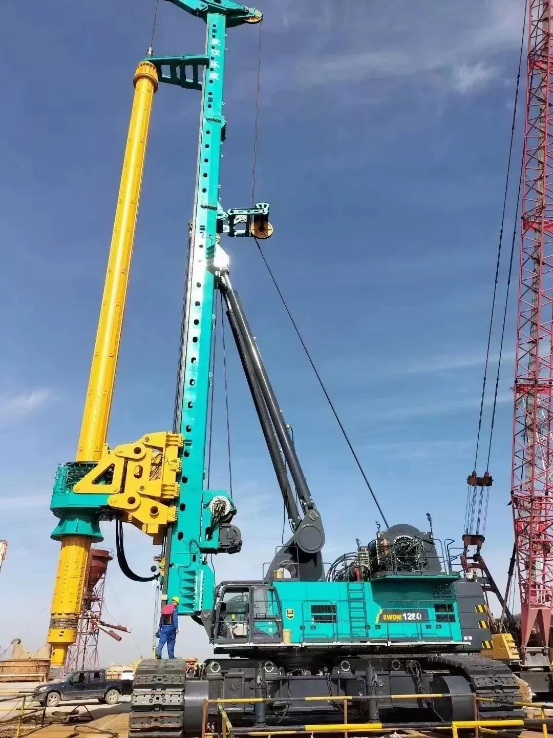 首樁開(kāi)鉆！山河智能超級旋挖實(shí)力助建世界最大跨度公鐵兩用大橋