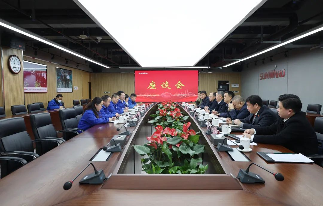省高院副院長(cháng)郭正懷調研山河智能