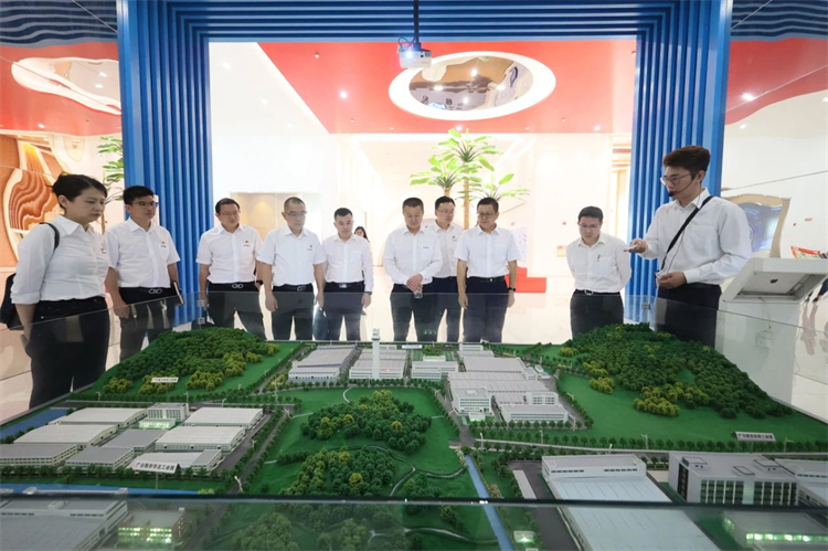 山河智能“學(xué)思想 強黨性 重實(shí)踐 建新功”主題教育培訓班在廣州成功舉辦