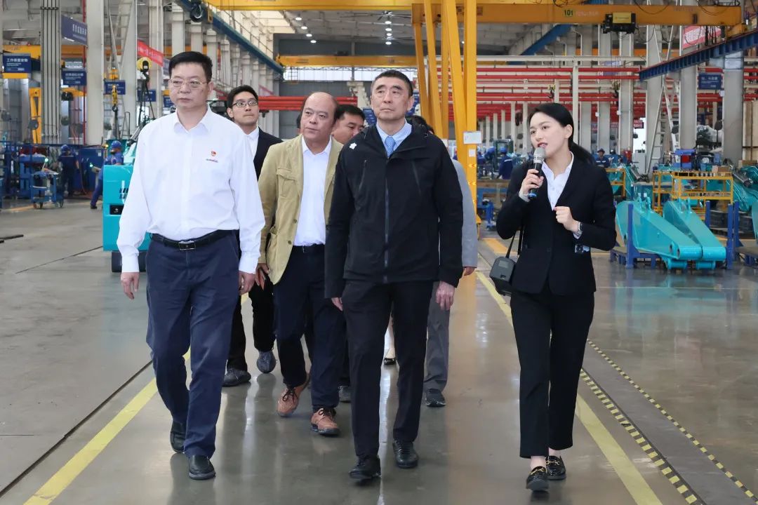 中國機械工業(yè)聯(lián)合會(huì )會(huì )長(cháng)徐念沙調研山河智能