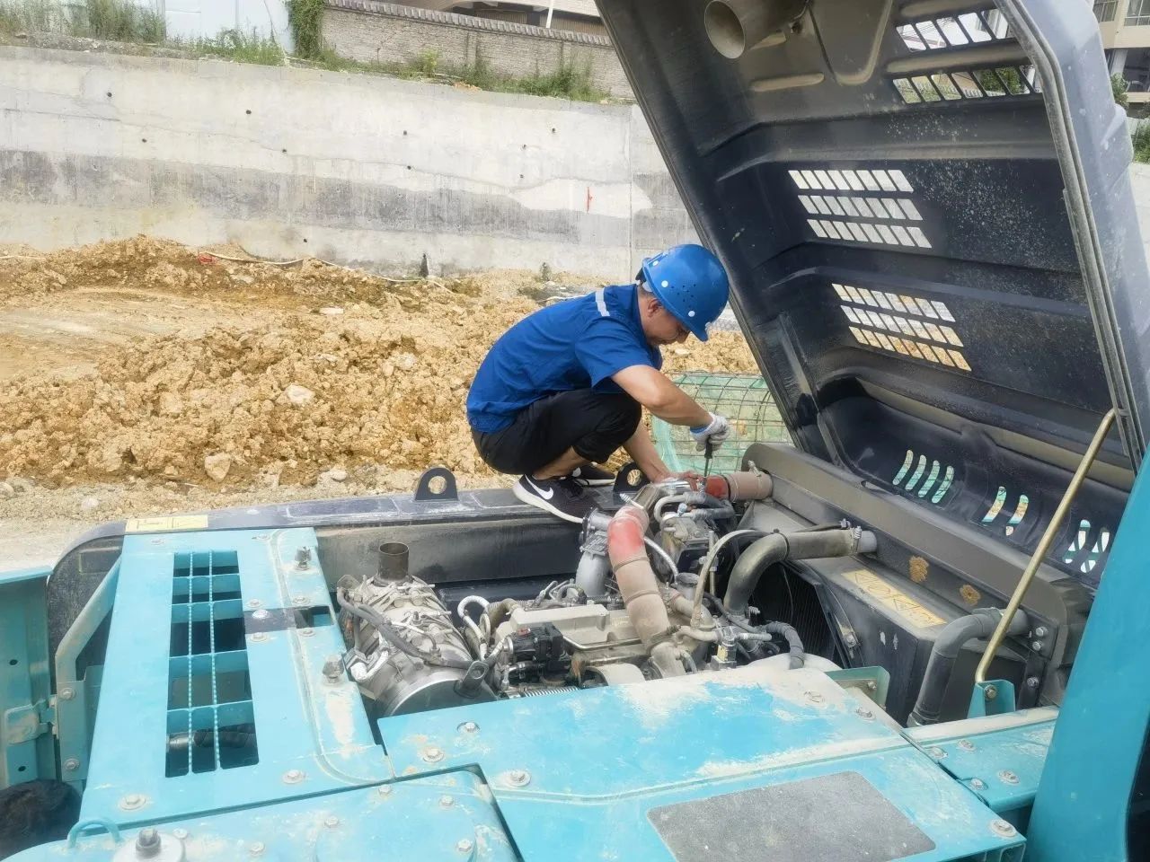 步履不停，服務(wù)不止！山河智能挖掘機服務(wù)萬(wàn)里行火熱進(jìn)行中