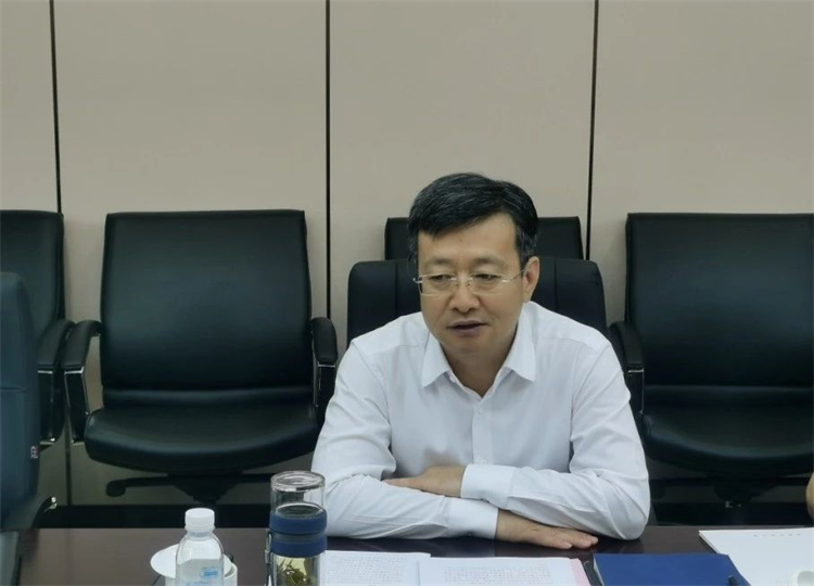 深化合作、共創(chuàng  )輝煌！何清華帶隊拜訪(fǎng)中土集團