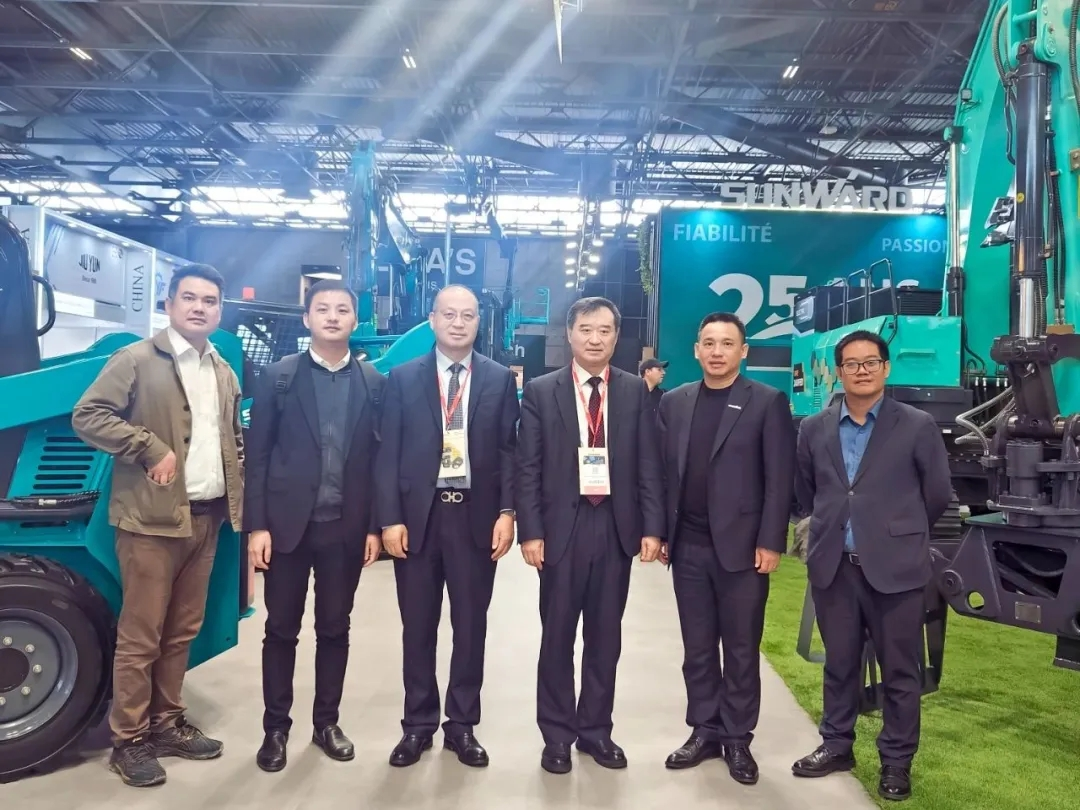 贏(yíng)戰INTERMAT 2024！山河智能土方機械深耕全球高端市場(chǎng)