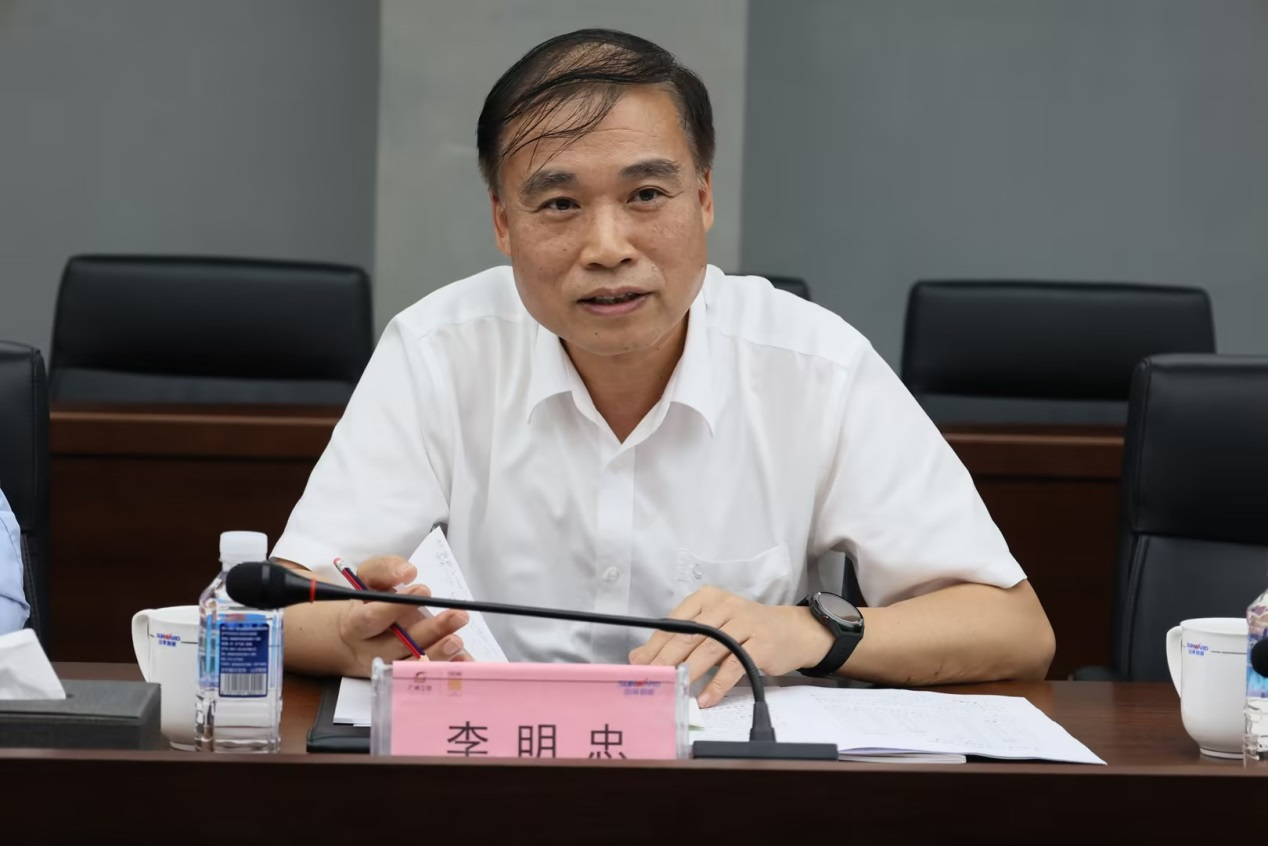 深化交流合作！廣州港李明忠副總經(jīng)理率隊蒞臨山河智能考察交流！