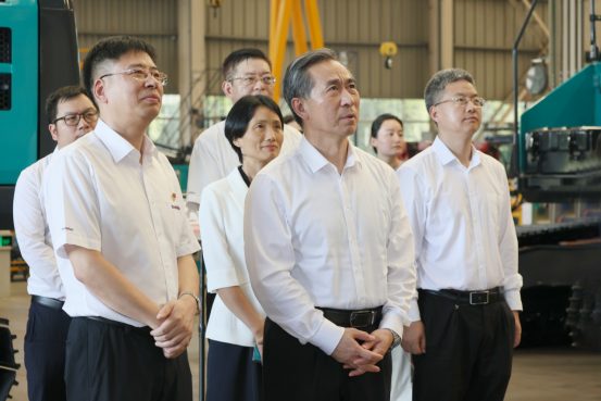 中國貿促會(huì )會(huì )長(cháng)任鴻斌調研山河智能