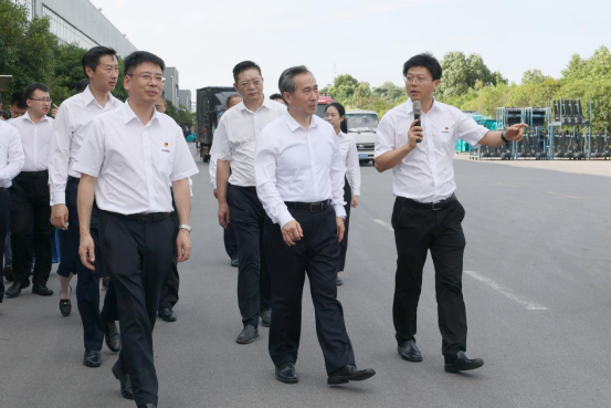 中國貿促會(huì )會(huì )長(cháng)任鴻斌調研山河智能