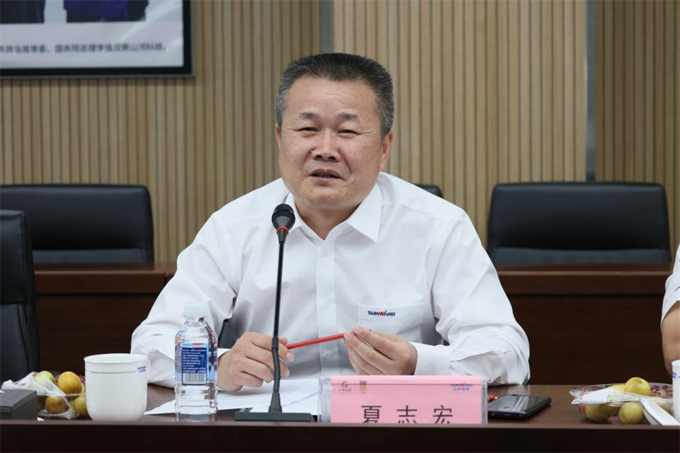 中國五礦工會(huì )主席、職工董事張曄到山河智能調研交流