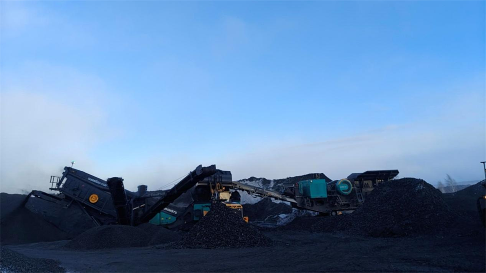 不懼-30℃極寒挑戰，山河普石勒破碎篩分設備穩定運行！