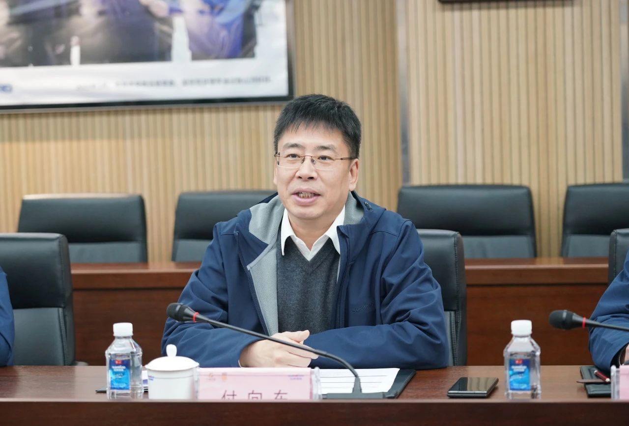 中國出口信用保險公司到訪(fǎng)山河智能
