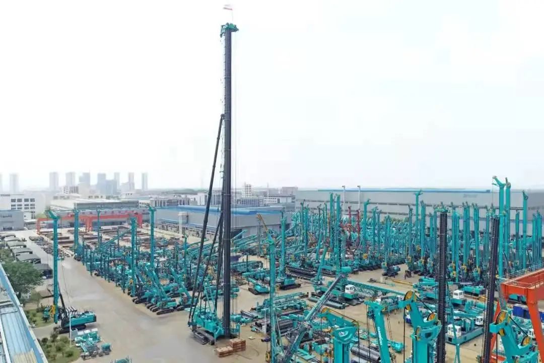 山河智能高端工程裝備智能工廠(chǎng)項目榮獲“2024年度中國智能制造最佳應用實(shí)踐案例”