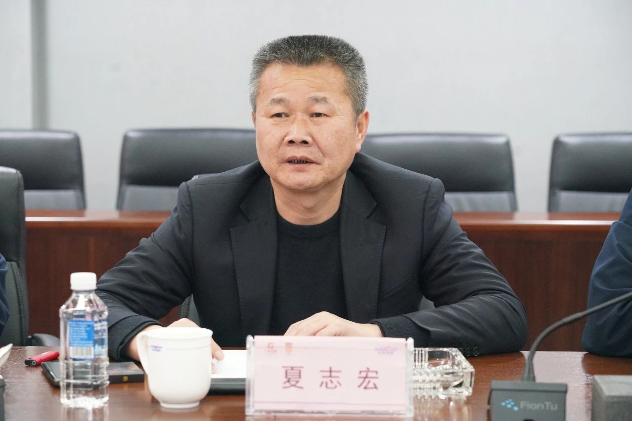 強強聯(lián)手！山河智能與湖南楚湘建工集團達成共建礦山生產(chǎn)建設創(chuàng  )新聯(lián)合體共識