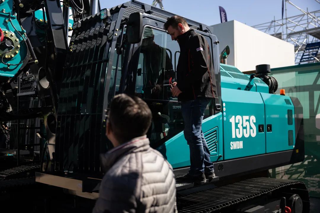 Bauma 2025 | 高端定制！山河智能Pro系列旋挖鉆機燃爆全場(chǎng)