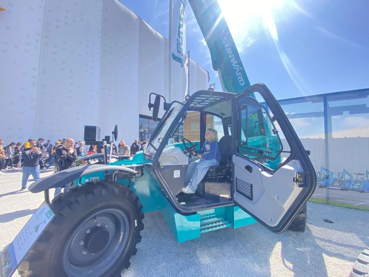 山河智能高空機械閃耀Bauma 2025！ 新能源技術(shù)與創(chuàng  )新產(chǎn)品獲全球矚目